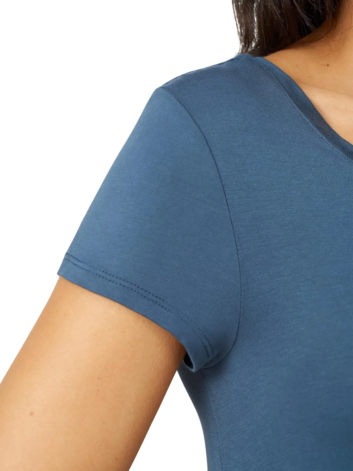 Cable & Gauge Womens Apparel V-Neck Swing Body Pocket Tee with Hi-Low Hem