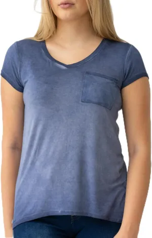 Cable & Gauge Womens Apparel V-Neck Swing Body Pocket Tee with Hi-Low Hem