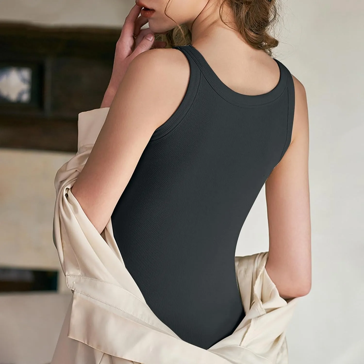 Cotton Tank Tops for Women Solid Color Sleeveless Crew Neck T Shirts Summer Casual Seamless Blouse with Built in Bra