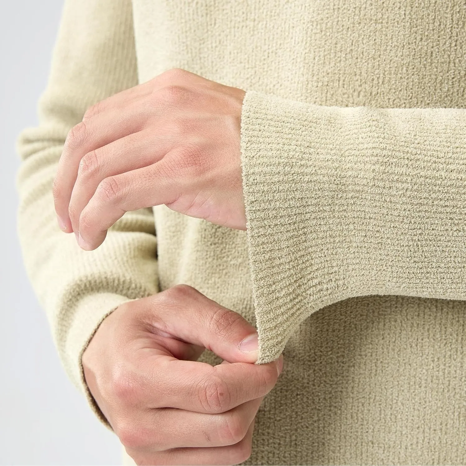 Soft Fluffy Sweaters for Men Pullover Crewneck Lightweight Warm Anti-Pilling