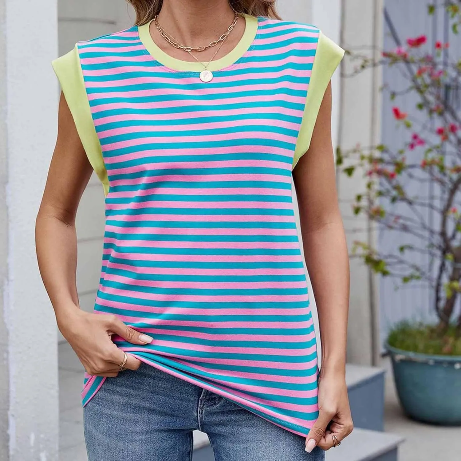 Womens Stripe Tank Tops Casual Trendy Crewneck Sleeveless Flying Sleeves Shirts 2025 Summer Beach Vacation Tank Tops